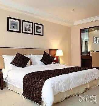 Grand Inn Zhuhai 3*,