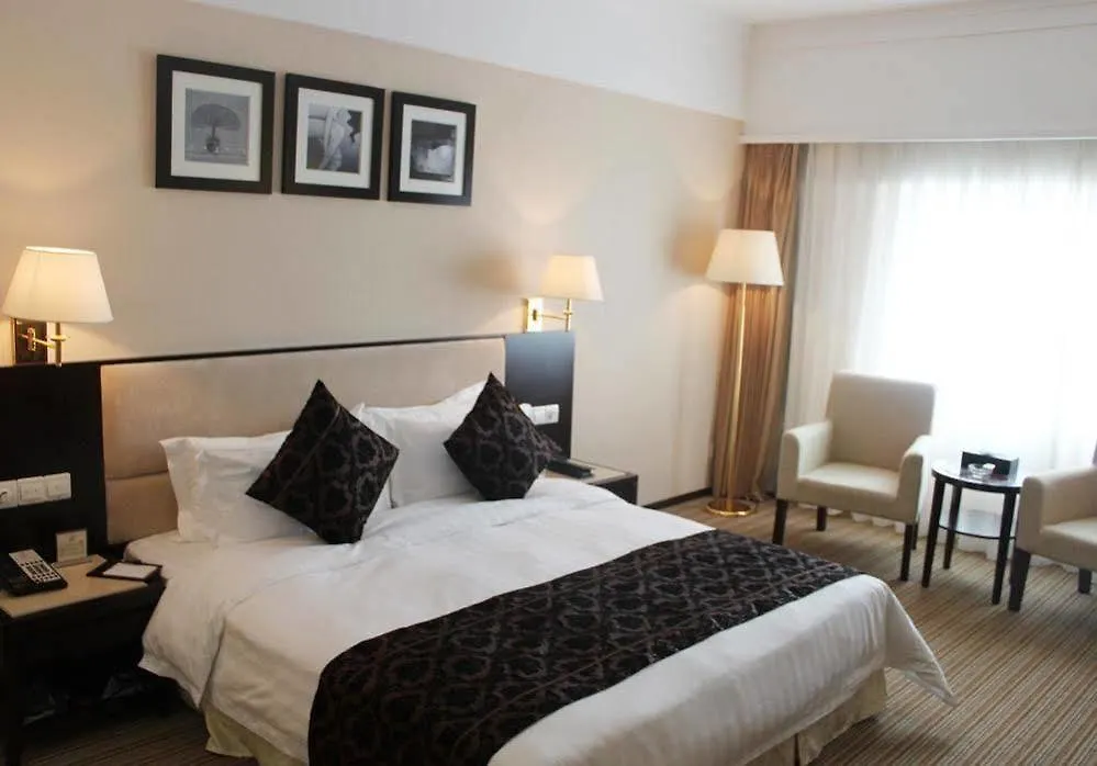 Grand Inn Zhuhai 3*,  China